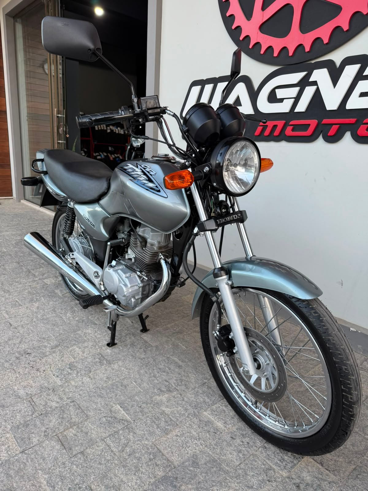 HONDA TITAN 125 es 2003