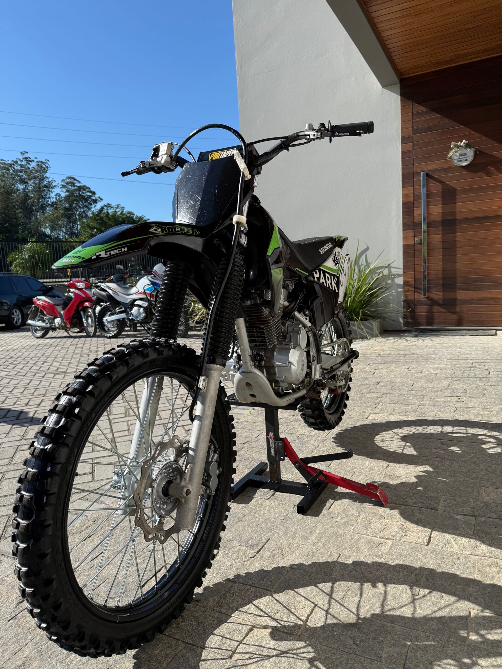 HONDA CRF230f 2014 - Imagem 4