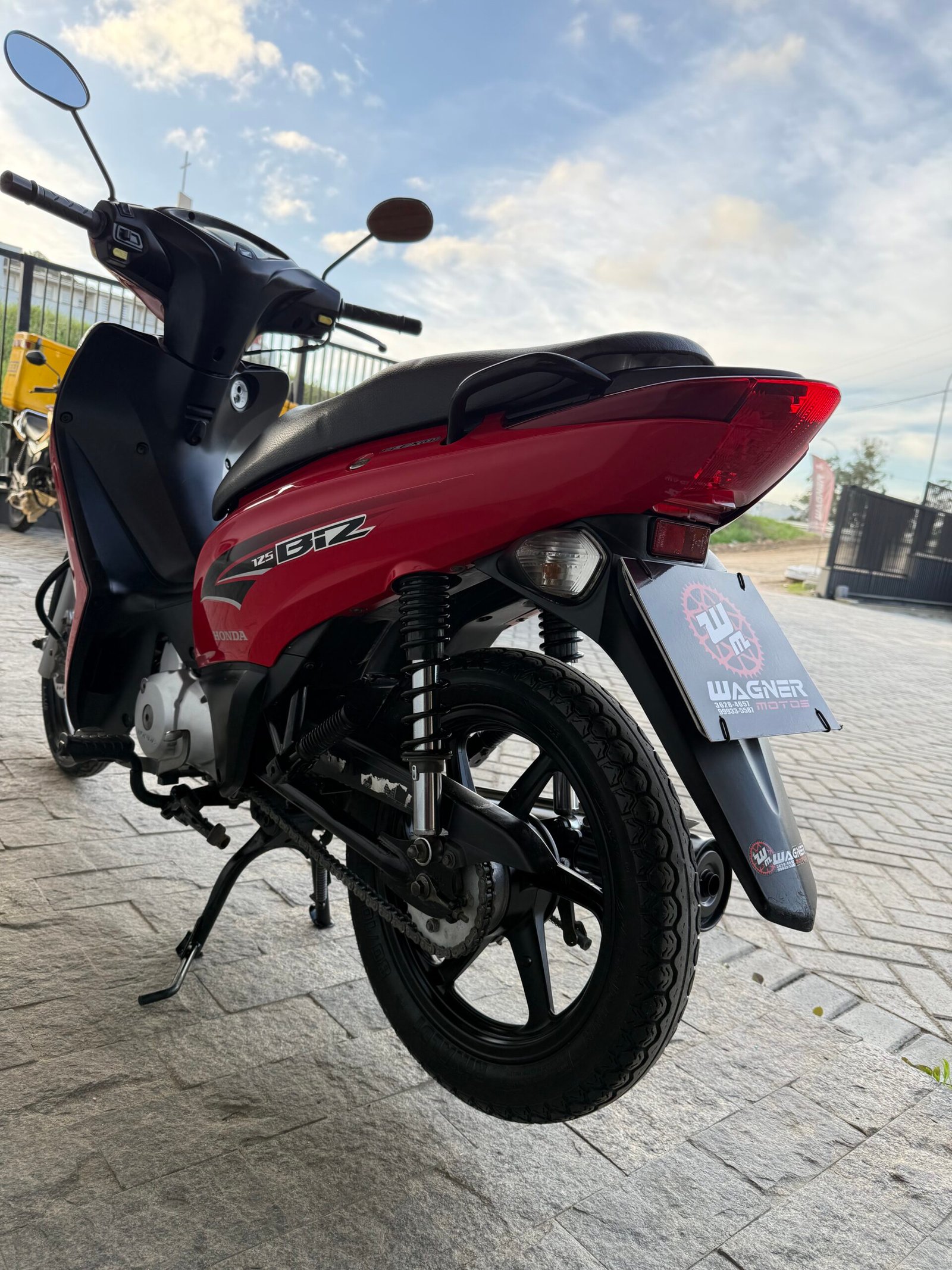 HONDA BIZ 125 EX 2015 - Imagem 6