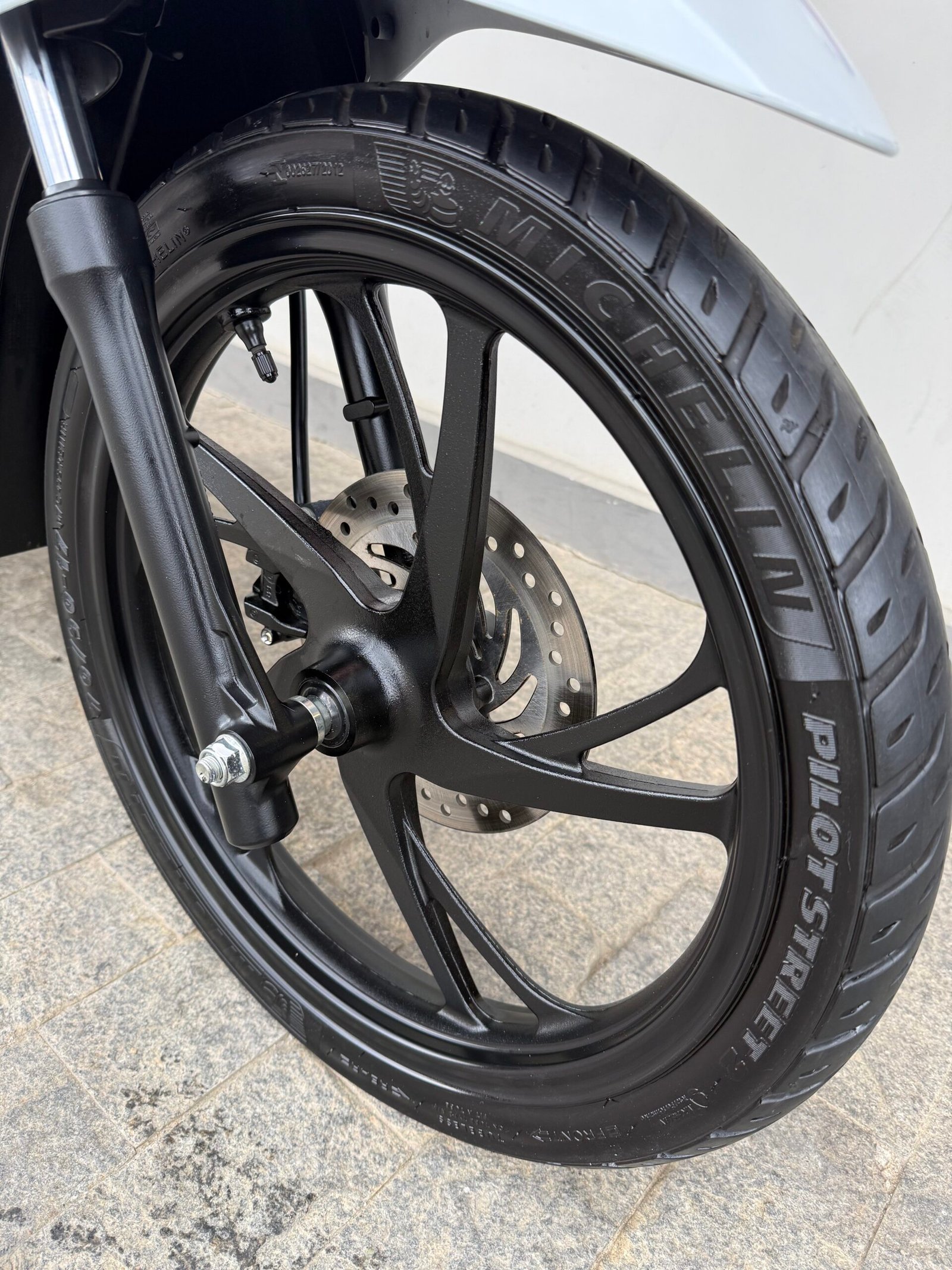 HONDA BIZ 125 EX 2026 - Imagem 12