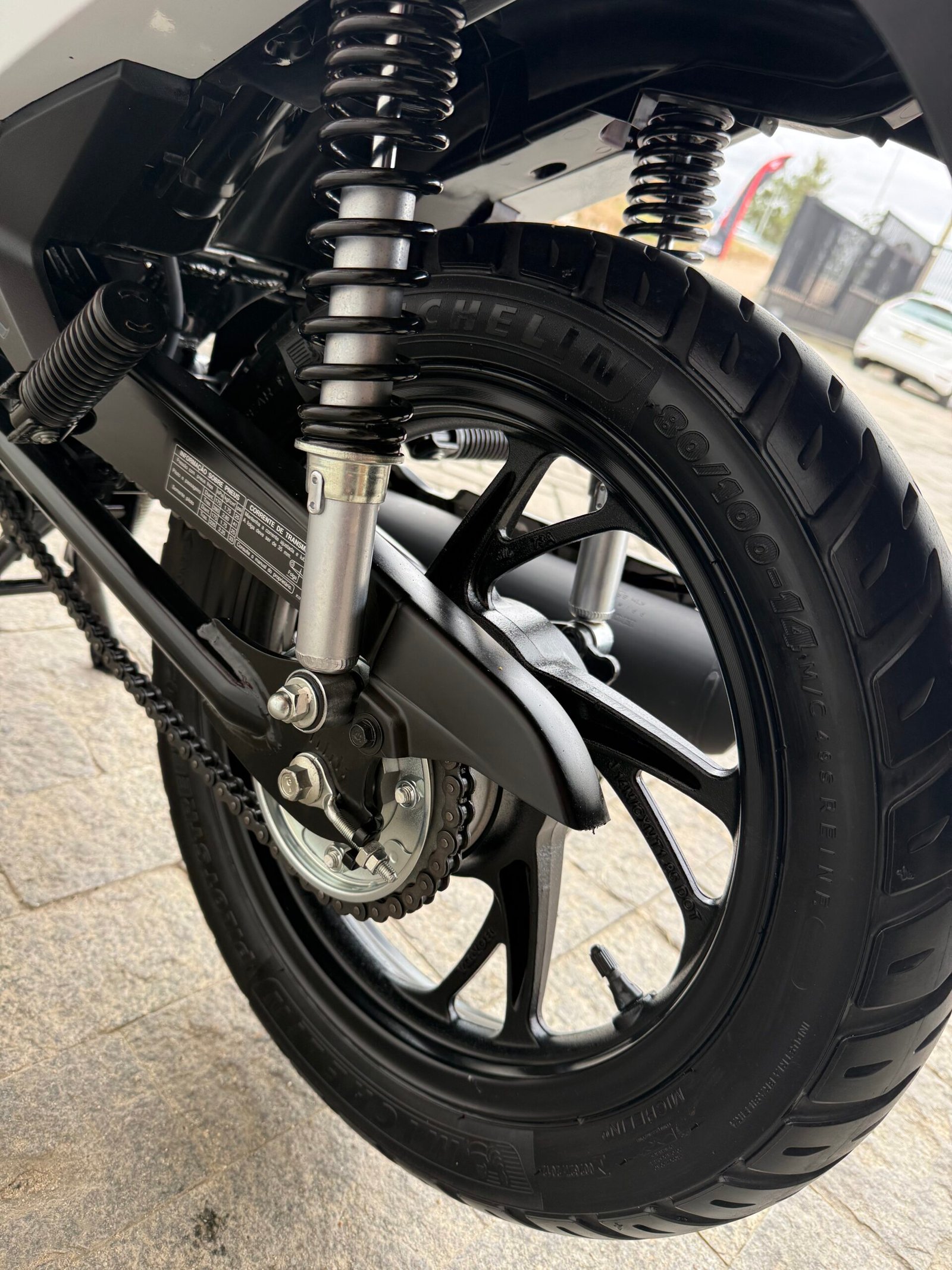 HONDA BIZ 125 EX 2026 - Imagem 10